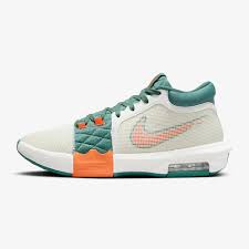 nike-varon-lebron-wi-20240419204219.jpg